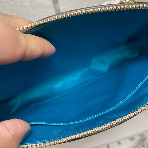 NWT - Coach Poppy Pop C Graffiti Metallic Gold Patchwork Swingpack Crossbody Bag - Picture 7 of 12